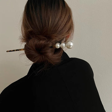 AOMU 2021 New Korean Retro Multicolor Transparent Resin Imitated-pearl Geometric Hairpin for Women Hair Accessories Styling Tool daiiibabyyy